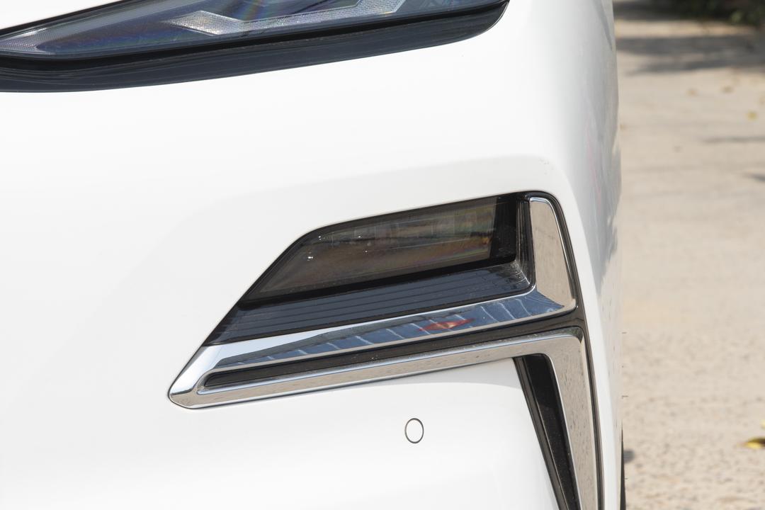 Geely Starlight 8 PHEV 2026, фото 11