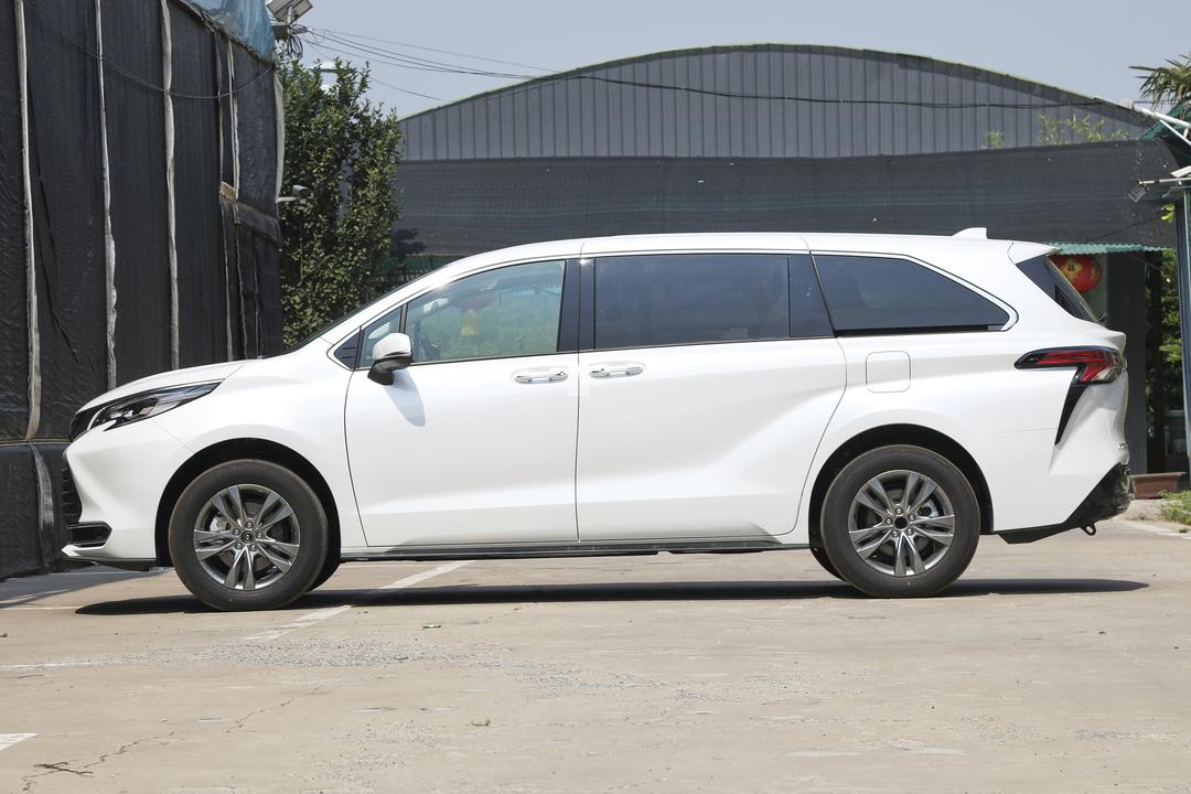 Toyota Sienna 2026, фото 4