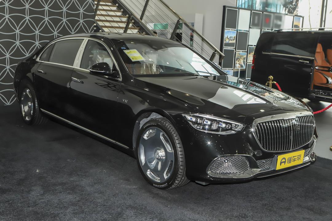 Mercedes-Benz Maybach S-Class 2026, фото 8
