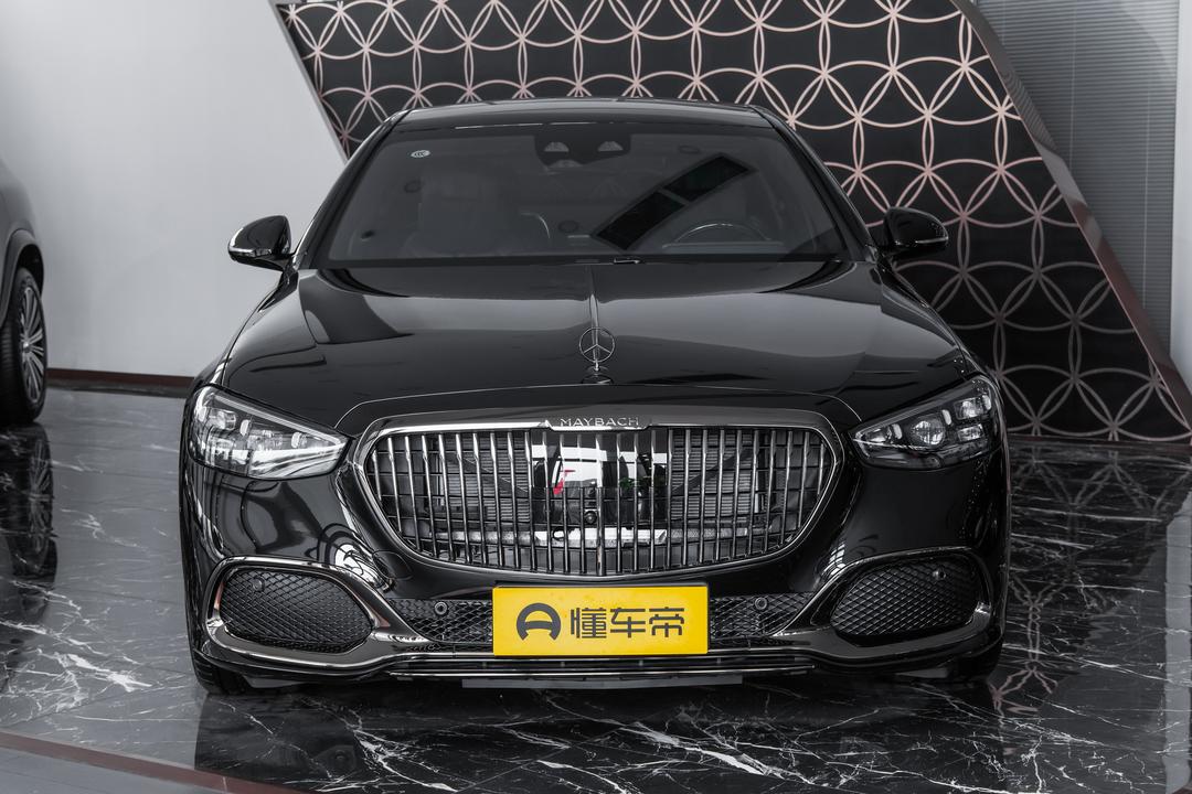 Mercedes-Benz Maybach S-Class 2026, фото 2