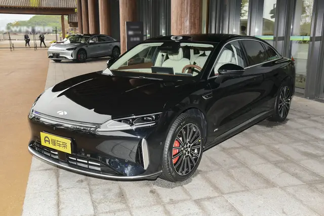 Chery A9L 2026 — купить из Китая под заказ