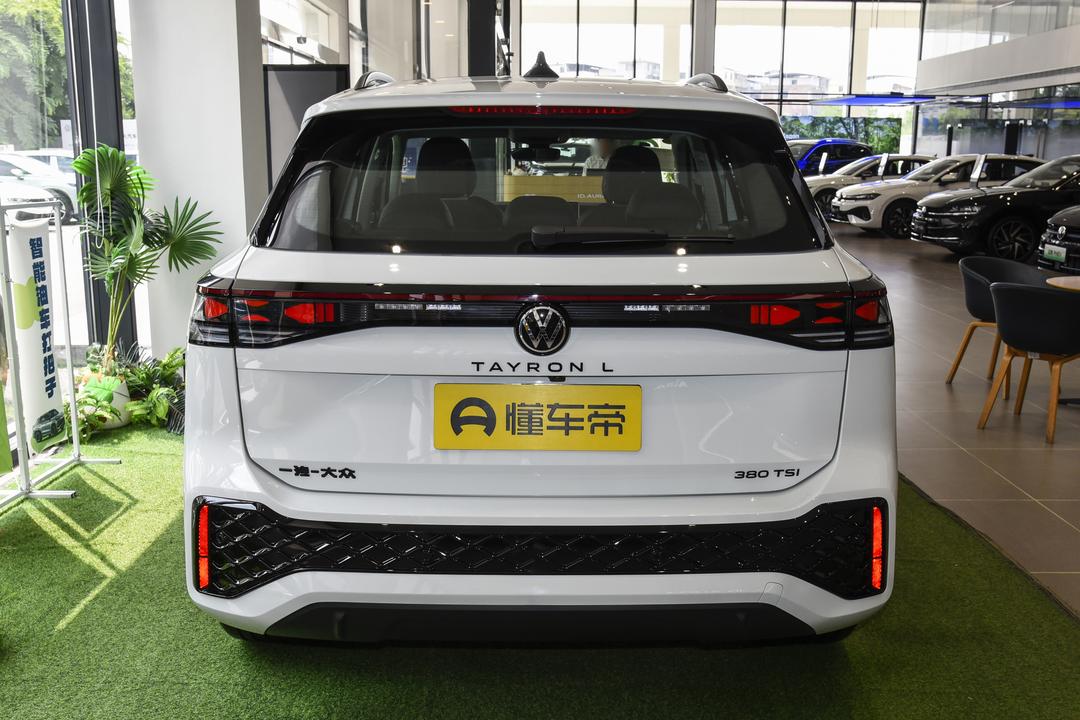 Volkswagen Tayron 2026, фото 6