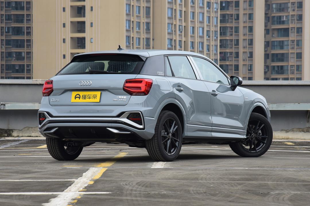 Audi Q2L 2026, фото 7