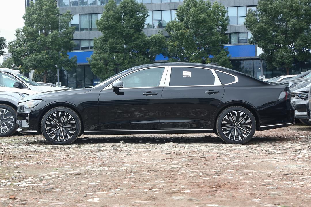 Volvo S90 2026, фото 4