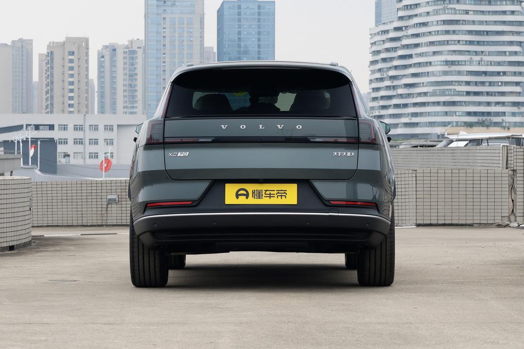 Volvo XC70 2026, фото 6