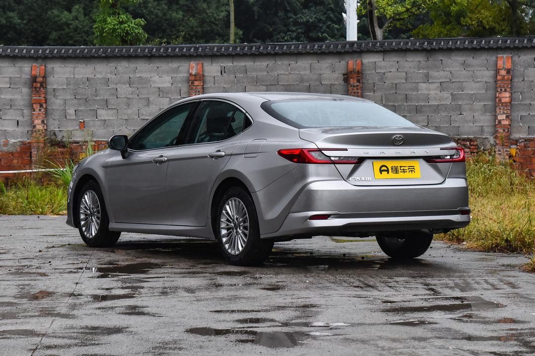 Toyota Camry 2026, фото 5