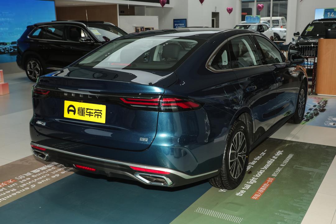 Geely Emgrand 2026, фото 7