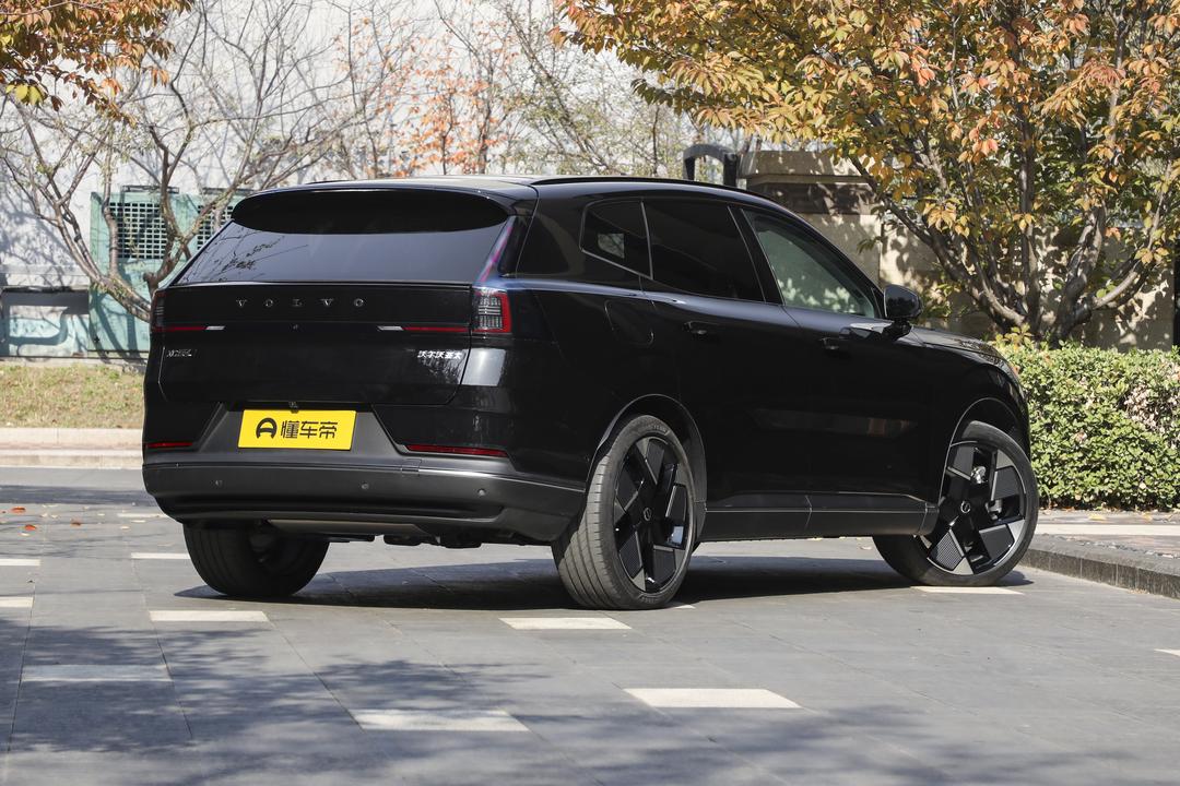 Volvo XC70 2026, фото 7