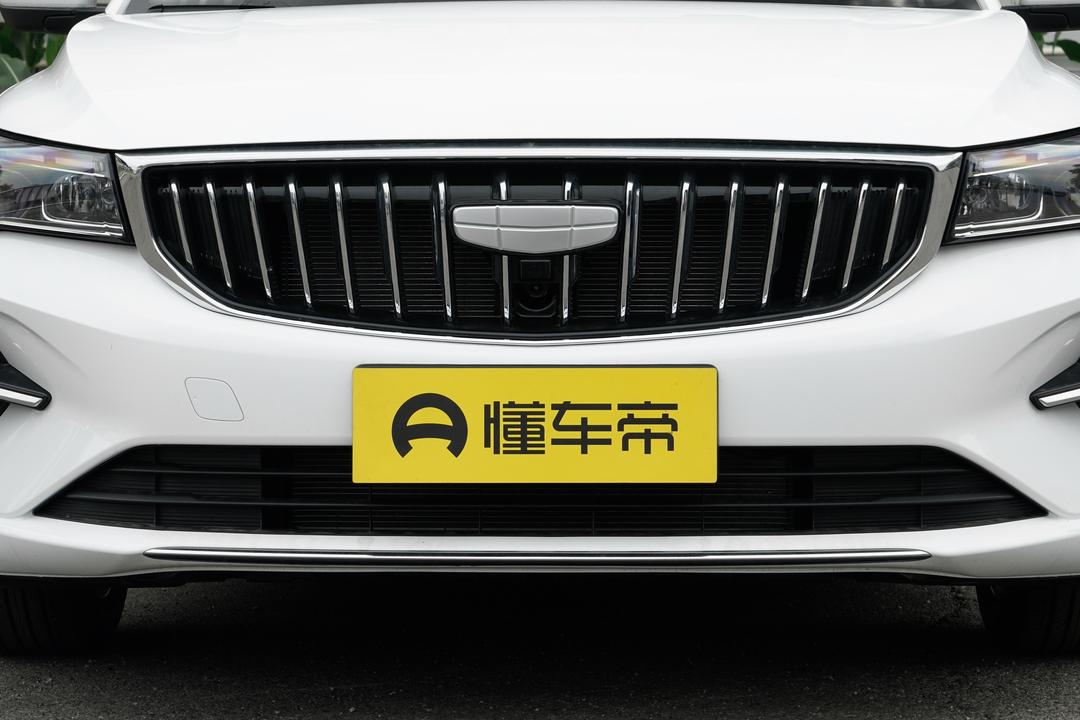 Geely Emgrand 2026, фото 10