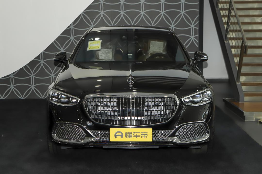 Mercedes-Benz Maybach S-Class 2026, фото 2