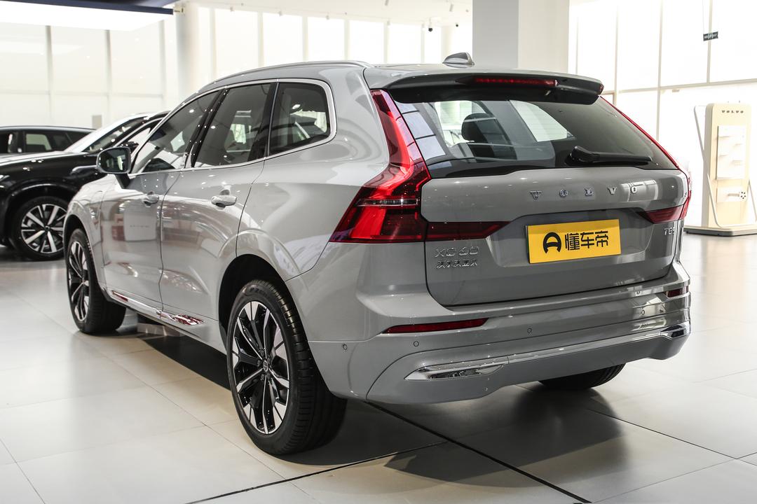 Volvo XC60 PHEV 2026, фото 5