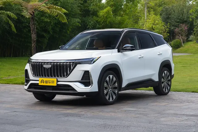 Geely Atlas L 2026 — купить из Китая под заказ