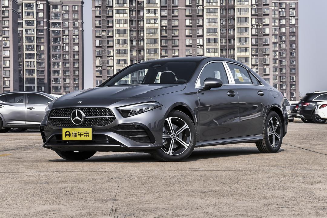 Mercedes-Benz A-Class 2026, фото 1