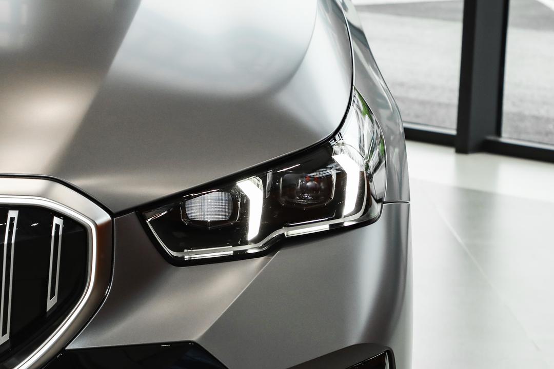 BMW 5 Series 2026, фото 11