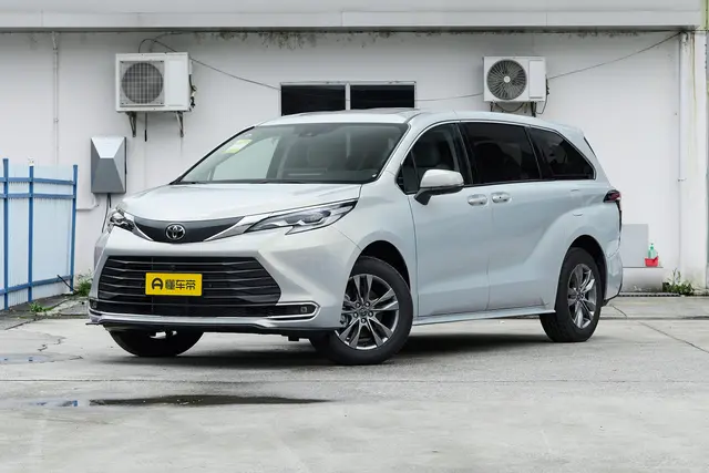 Toyota Sienna 2026 — купить из Китая под заказ