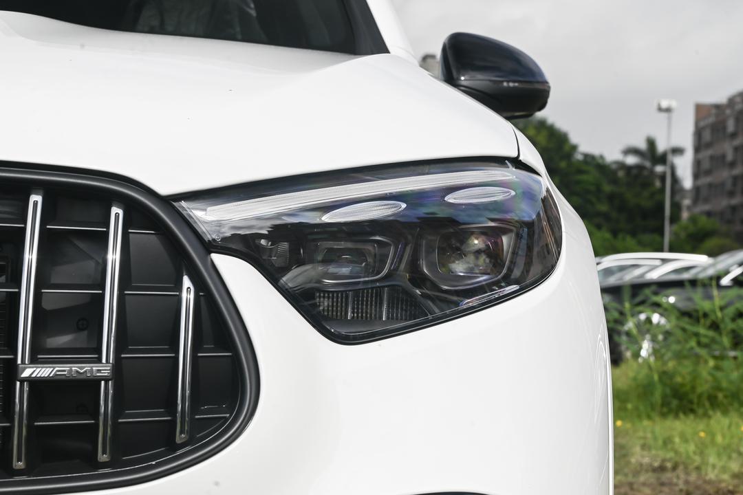 Mercedes-Benz GLC AMG 2026, фото 11