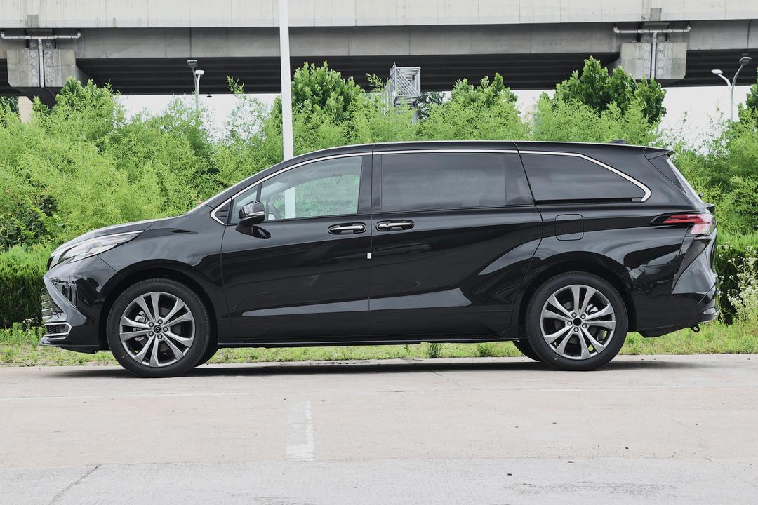 Toyota Sienna 2026, фото 4