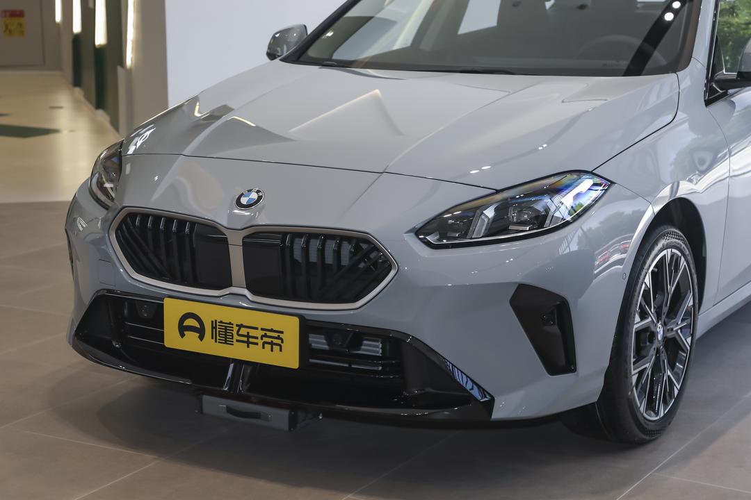 BMW 2 Series 2026, фото 8