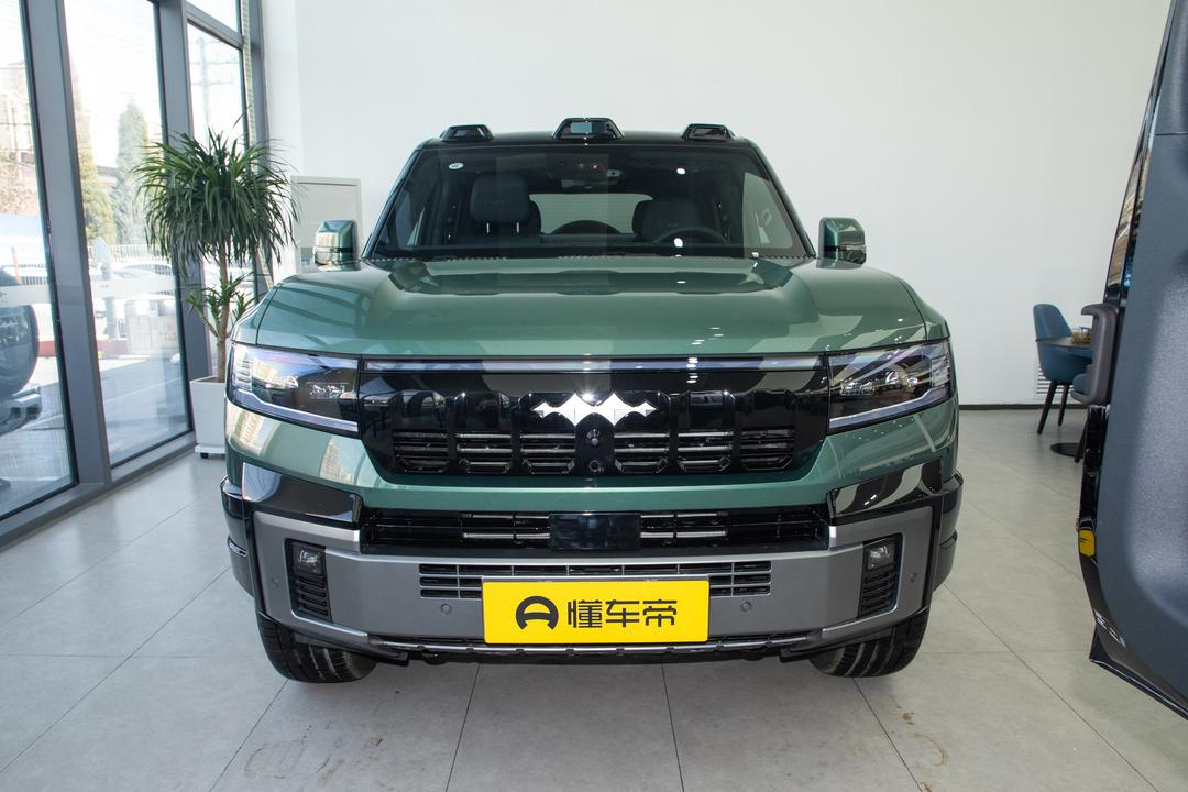 BYD Fangchengbao Leopard 8 2026, фото 2