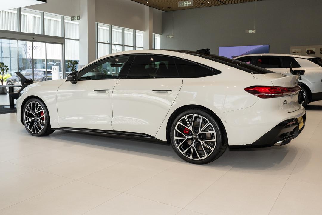 Audi A5L Sportback 2026, фото 4