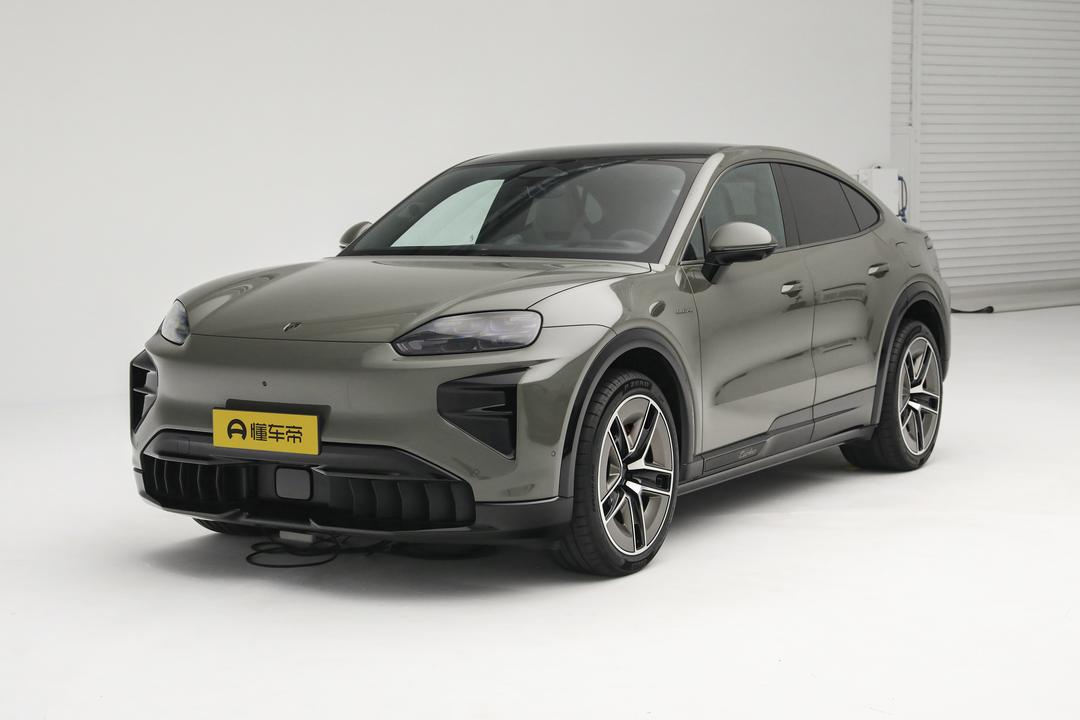Porsche Cayenne Coupe EV