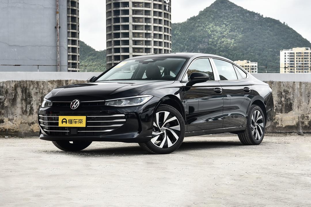 Volkswagen Passat 2026, фото 1