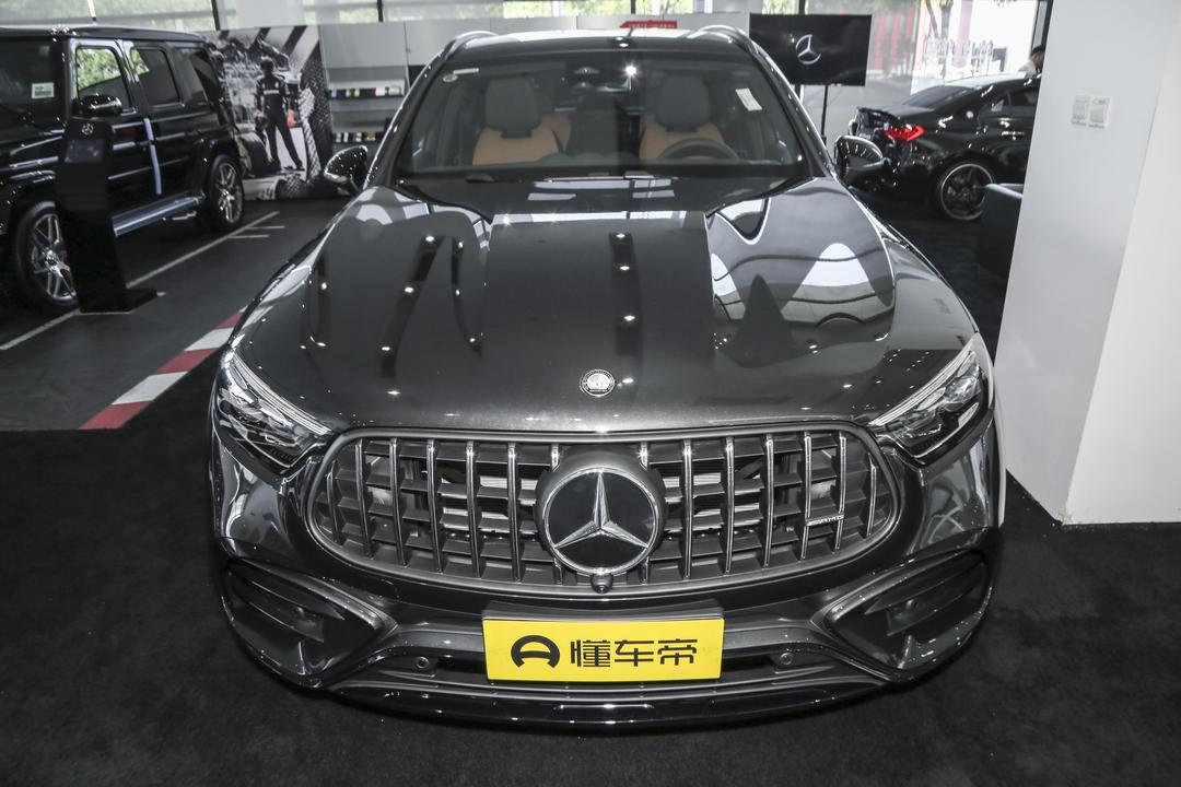 Mercedes-Benz GLC AMG 2026, фото 2