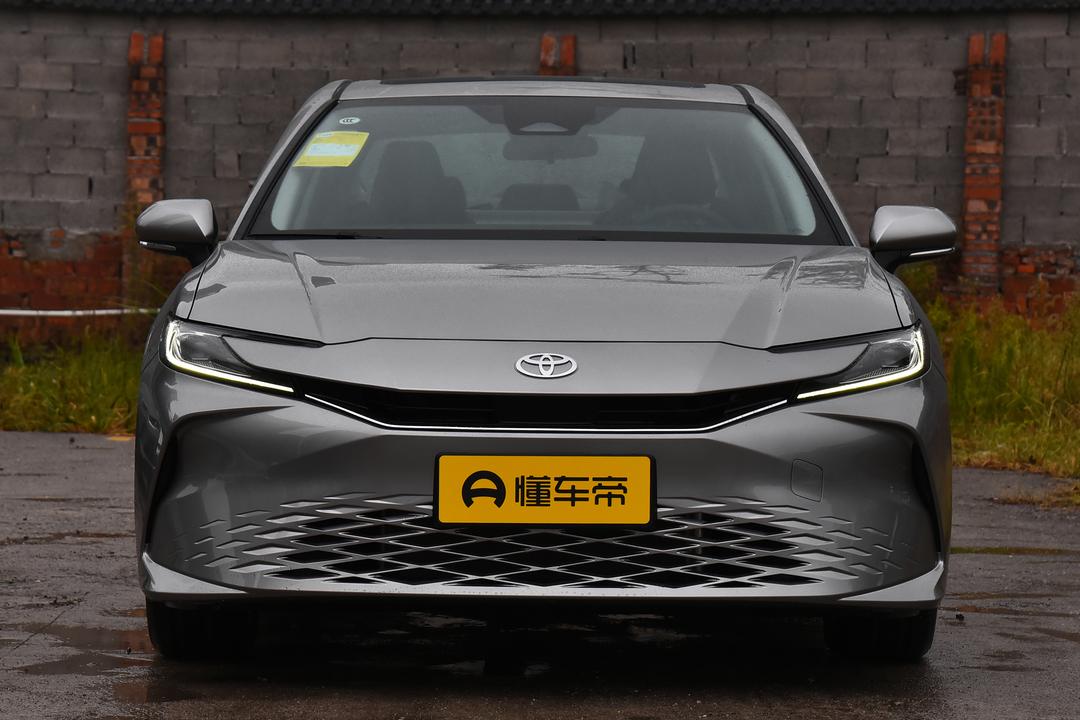 Toyota Camry 2026, фото 11