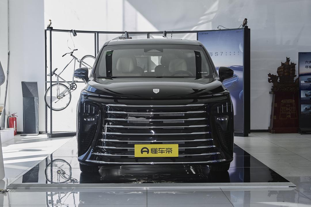 Dongfeng Starlight V9 2026, фото 2