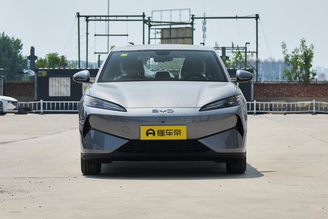 BYD e7 2026, фото 2