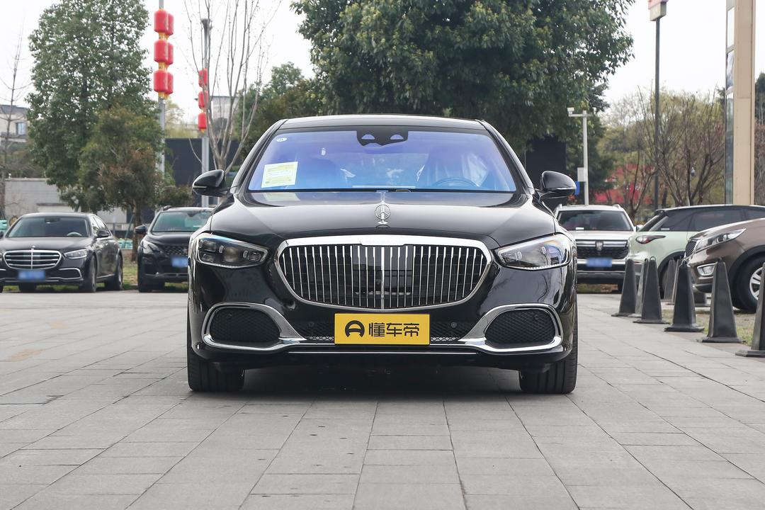 Mercedes-Benz Maybach S-Class 2026, фото 2