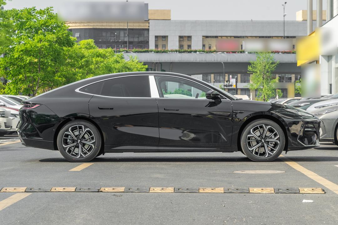 Geely Galaxy E8 2026, фото 8