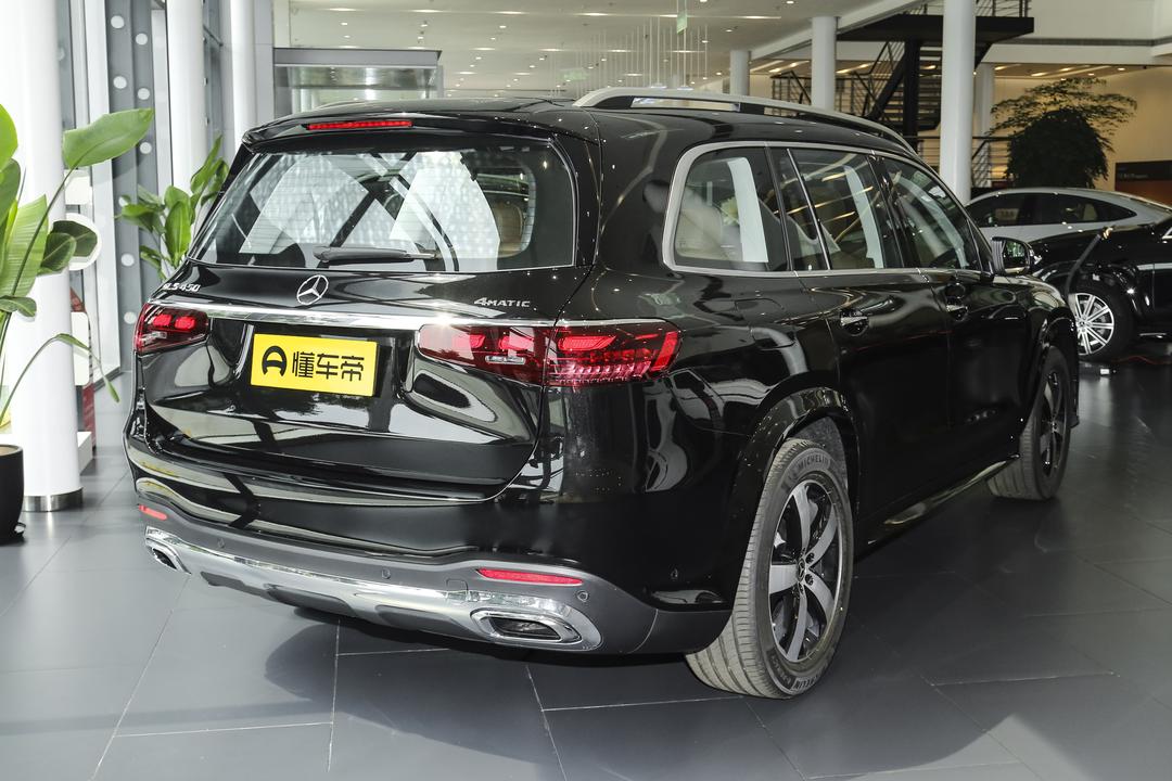 Mercedes-Benz GLS 2026, фото 7