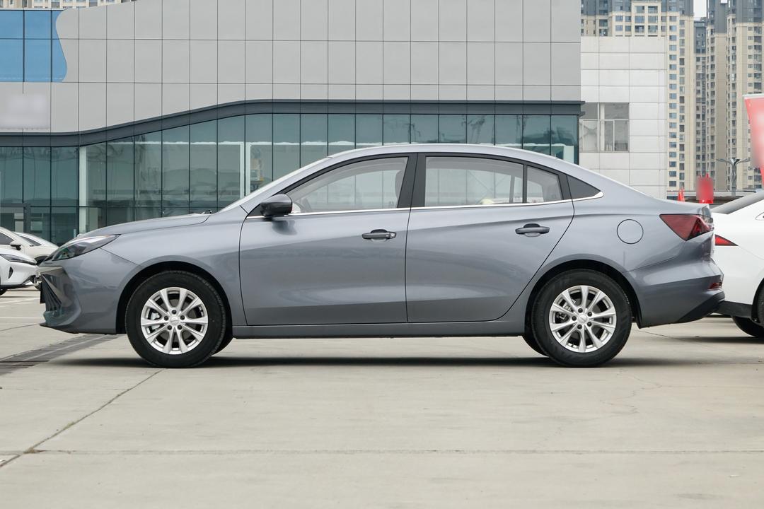 Roewe i5 2026, фото 4