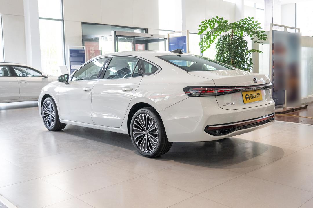 Volkswagen Passat 2026, фото 5