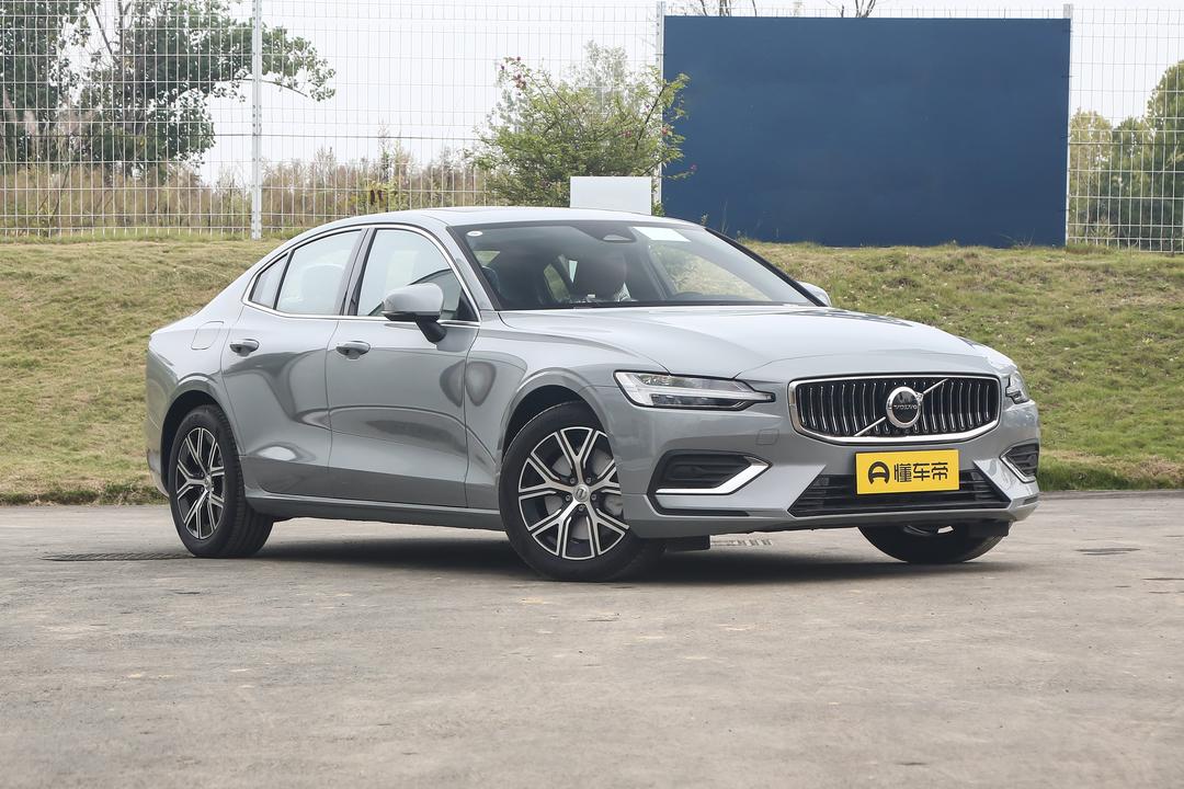 Volvo S60 2026, фото 3
