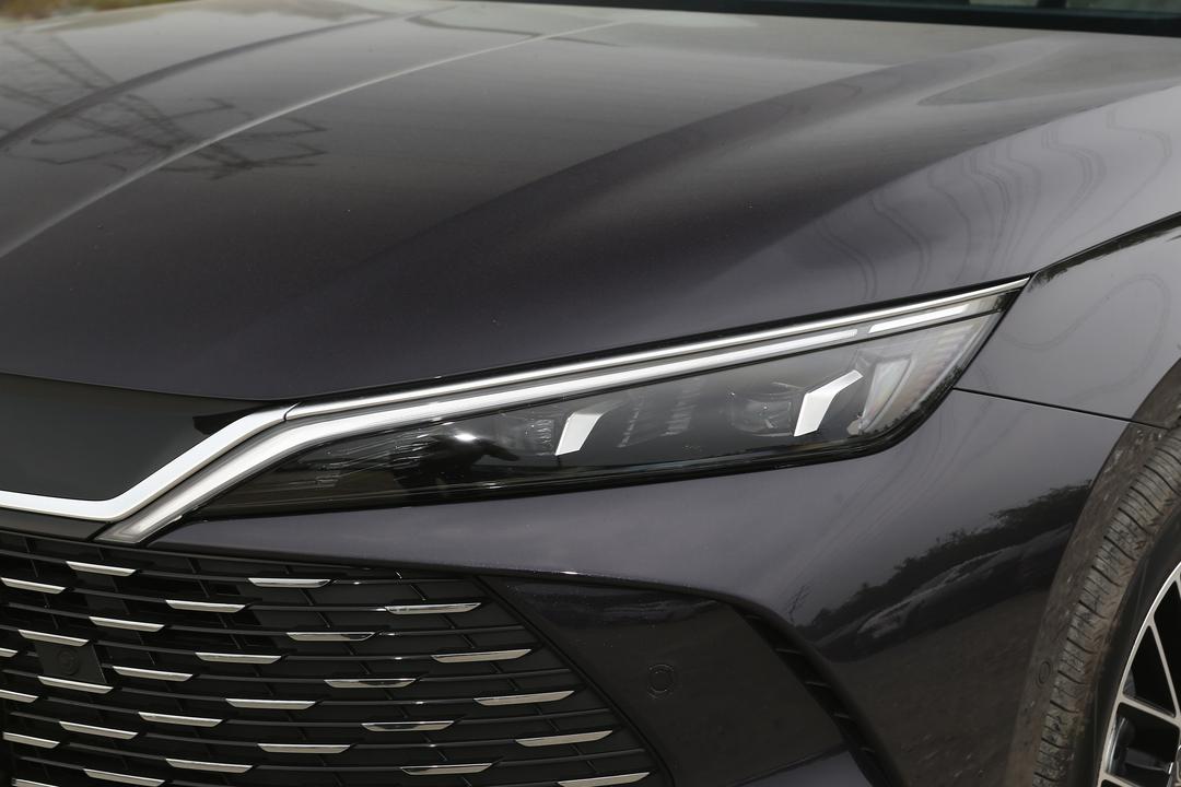 BYD Qin L DM 2026, фото 13