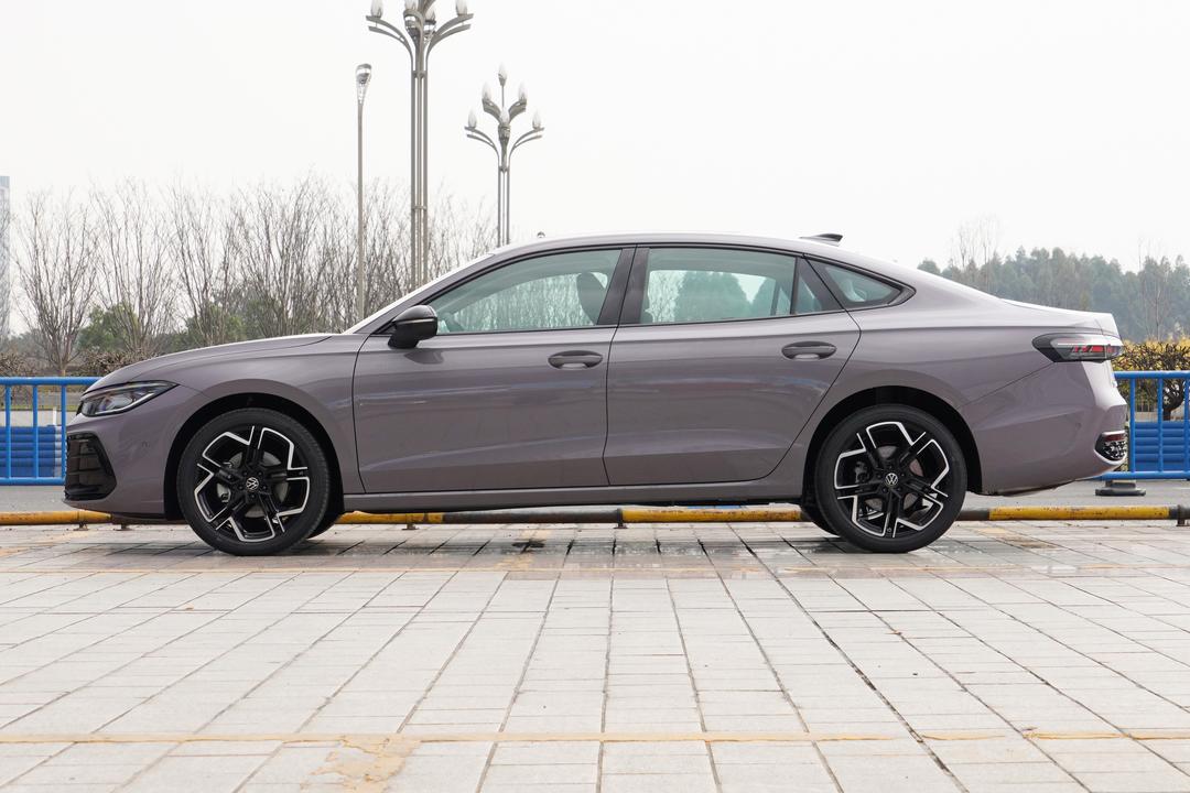 Volkswagen Passat 2026, фото 4