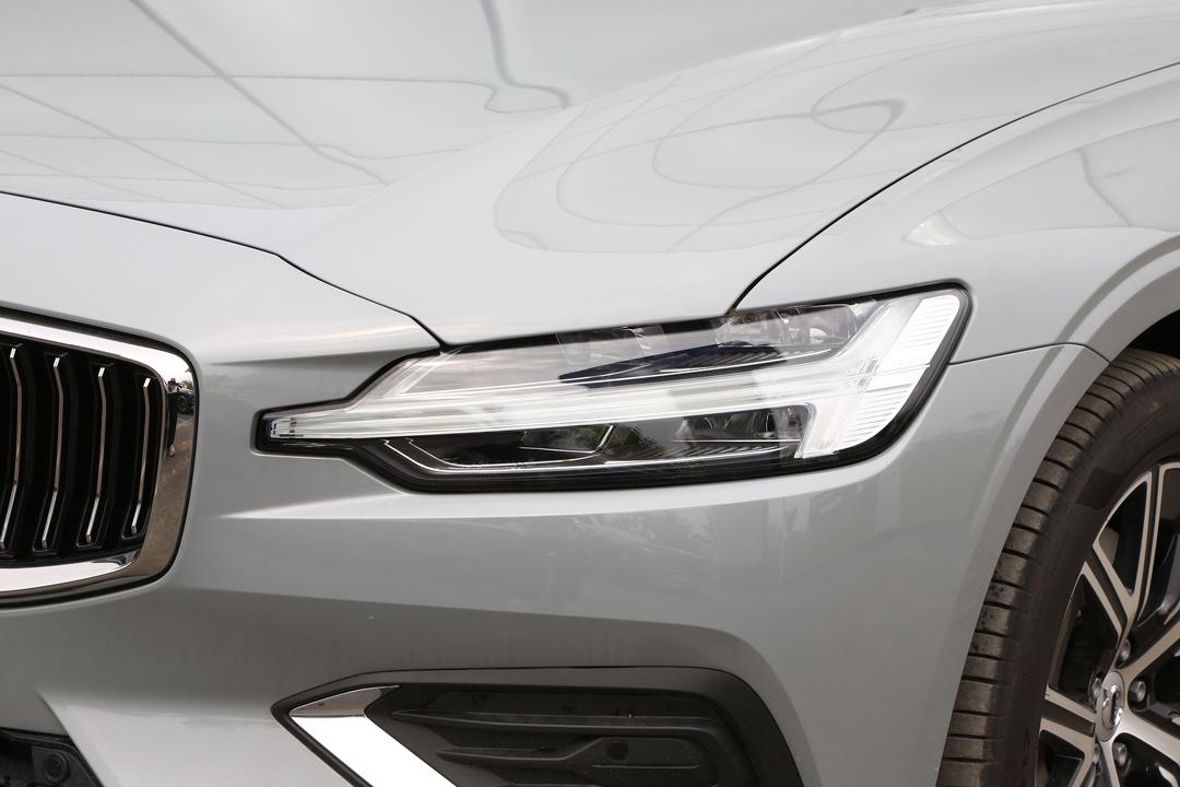 Volvo S60 2026, фото 13