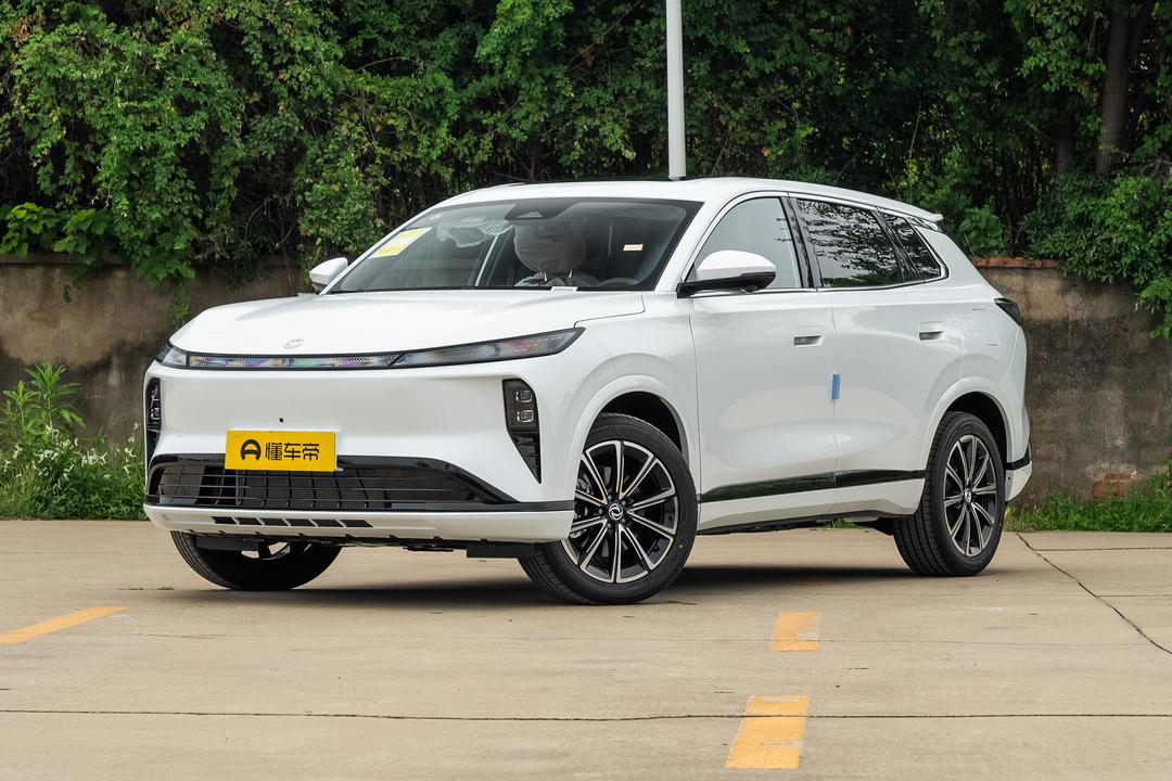 Dongfeng L8 PHEV