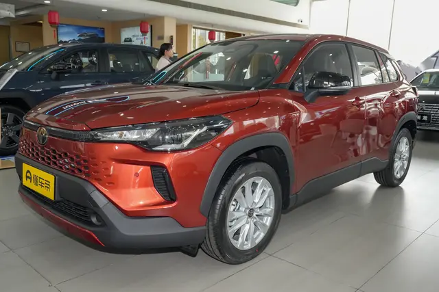 Toyota Corolla Cross 2026 — купить из Китая под заказ
