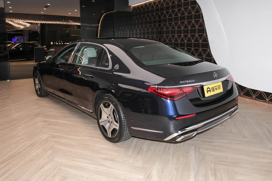 Mercedes-Benz Maybach S-Class 2026, фото 5