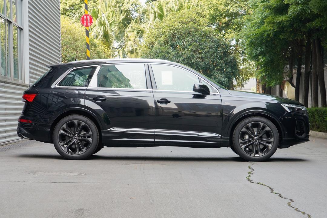 Audi Q7 2026, фото 8