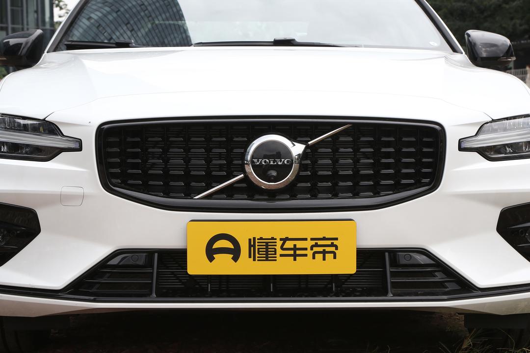 Volvo S60 2026, фото 10