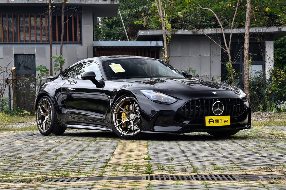 Mercedes-Benz AMG GT 2026, фото 3