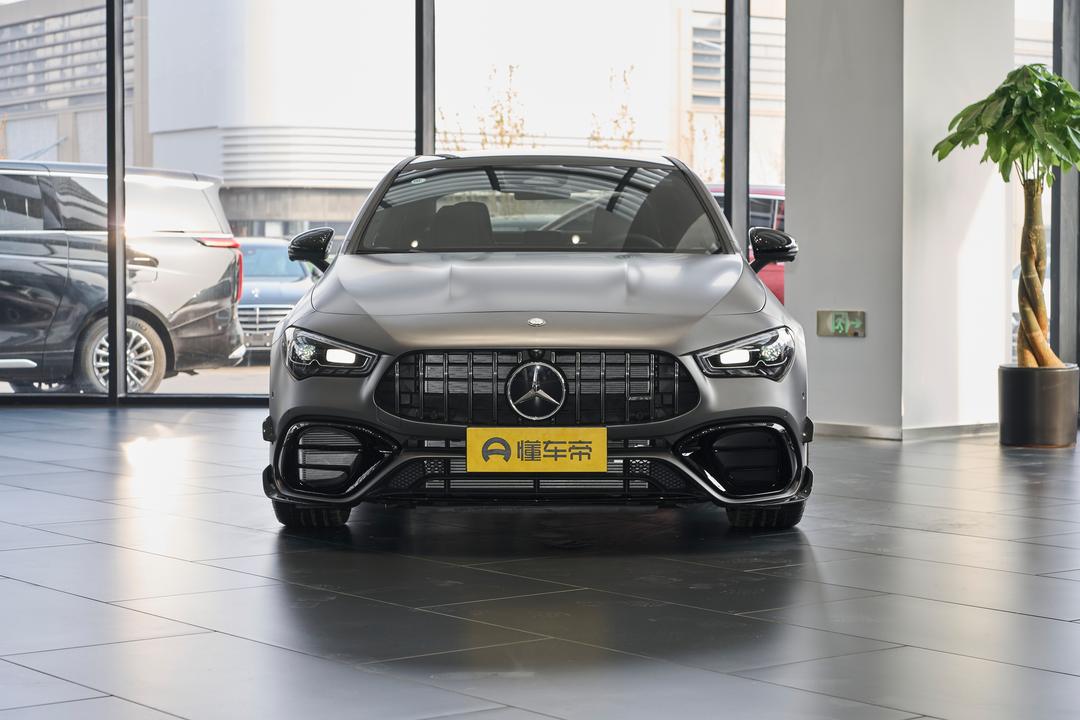 Mercedes-Benz CLA AMG 2026, фото 2