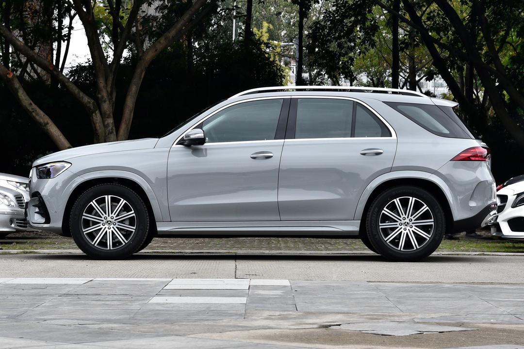 Mercedes-Benz GLE-Class (Европейской сборки) 2026, фото 4