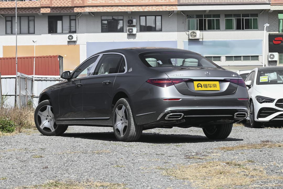 Mercedes-Benz Maybach S-Class 2026, фото 5