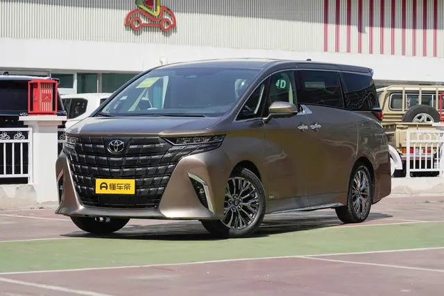 Toyota Alphard 2026 — купить из Китая под заказ