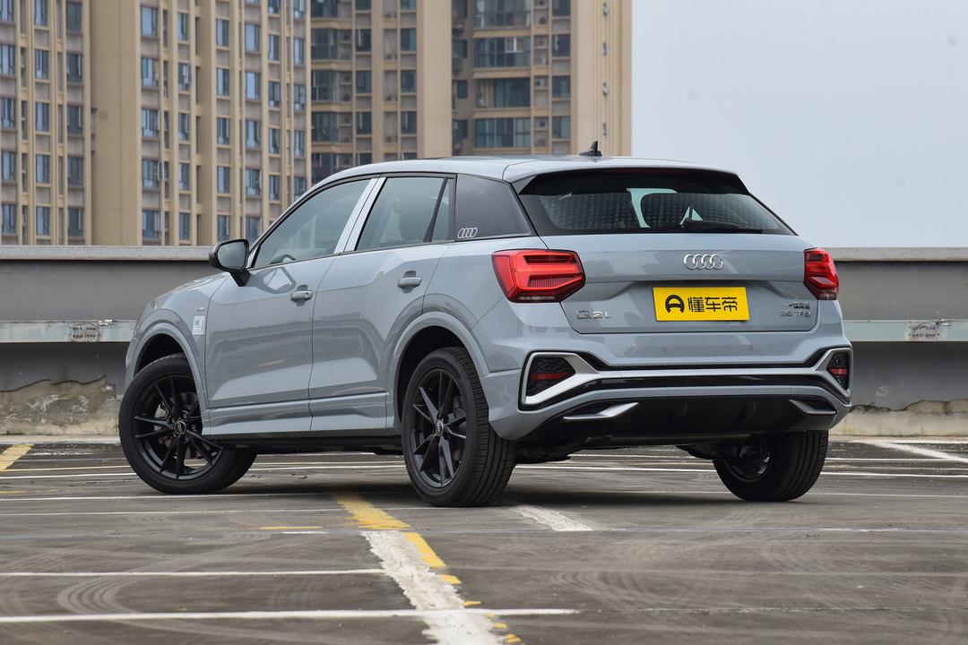 Audi Q2L 2026, фото 5